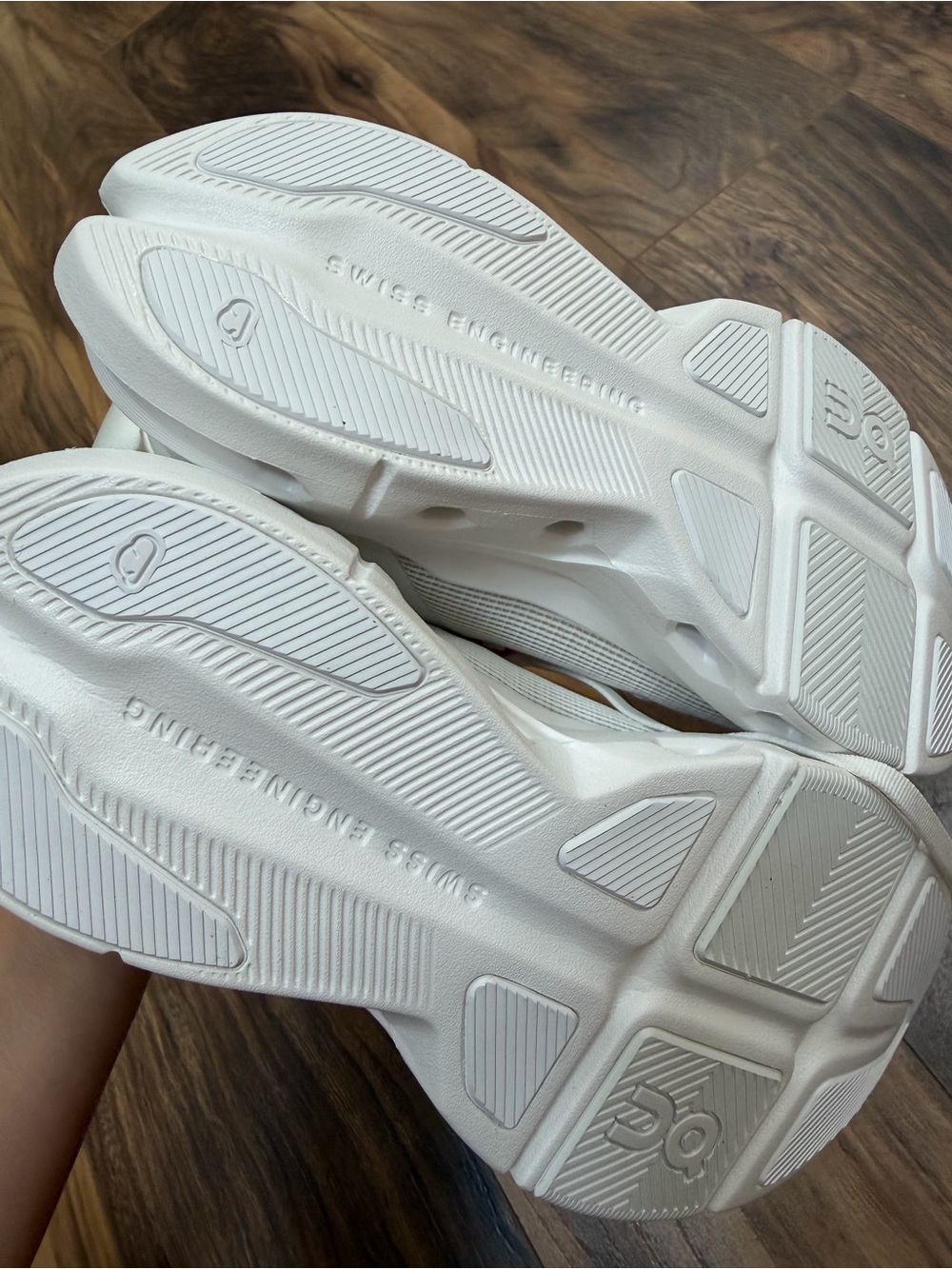 On
Women's Cloudpulse Next Sneakers 5 size new - Picture 7 of 8